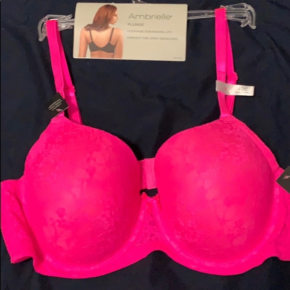 Ambrielle NWT hot pink lace Bra